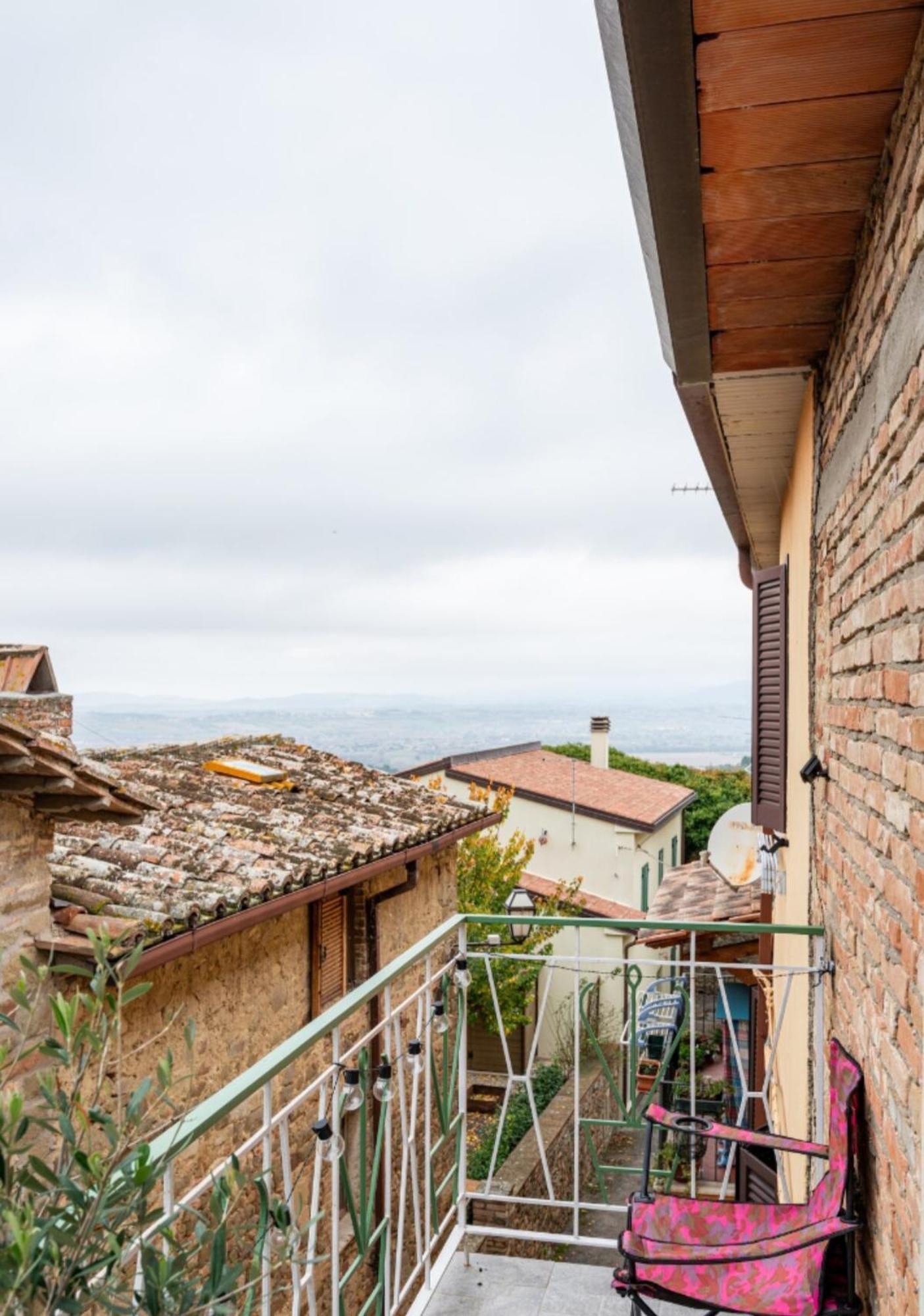 Casa Il Sole, Vicino Deruta Assisi Perugia Monte Falco Esterno foto